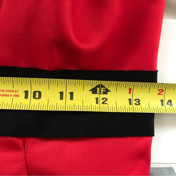 Dress - Picture 6 of 8